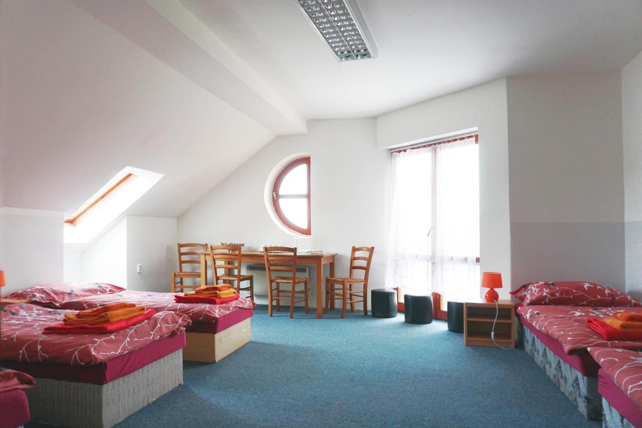 Leo - Penzion Jevišovice Exteriér fotografie